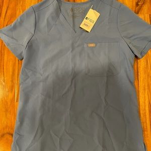 Figs ceil blue scrub top size small